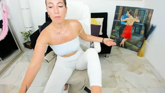 deya_divine (08/19/2025)