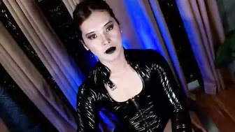 Queen_kendalx19 cam girl (08-19-2025)