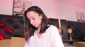 Vale_stonne_ latina webcam video