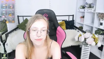 layriantavee recorded nude video 152344