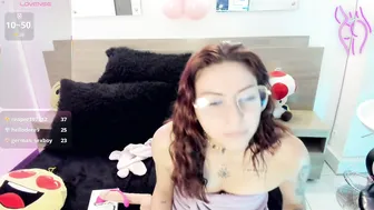 april_dumont chat girl porn 08-19-2025