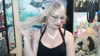 savanah_banana 08-20-2025 girlcock