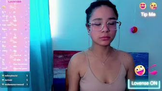 kyomi_beth young webcam show