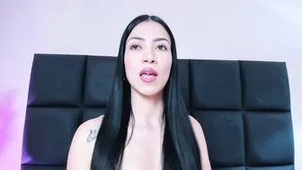 abbiejoness_ anal posing on cam