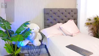 Littlepolly_w cam xxx (08-22-2025)