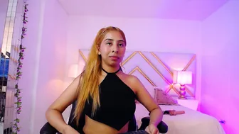 Lailastilwills hot porn video 08/22/2025