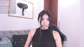 zayda_ latina on live cam