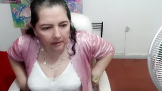 leonela_69 (08/22/2025)