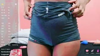 Petitelittleebony slut (08/23/2025)
