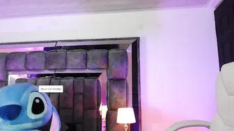 christaly_1 ohmibod naked on cam