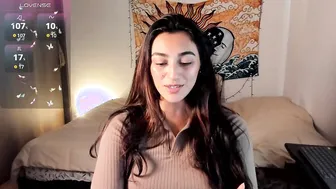 little_bee777 recorded nude video 16032