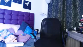 Bella_lr naked 19-Feb-2025