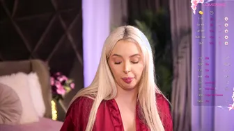 victoriamorrone nude chat 19-Feb-25