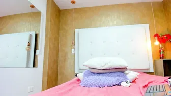little_jenni video chat porn - 24 August 2025