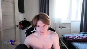 Spaisenok redhead posing on webcam