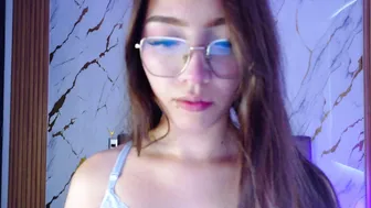 April_daddyssgirl chat porn 25-Aug-25