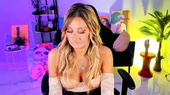 sarahholly 08/25/2025 sex chat cam