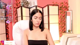 khloe_houston bigass - (08-25-2025)