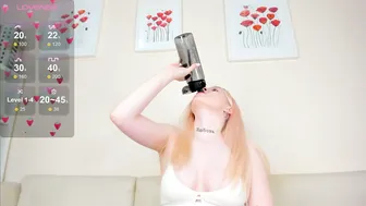 rosa_mariposa_ lovense cam girl