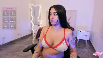 emily_tay1 27-Aug-25 naked