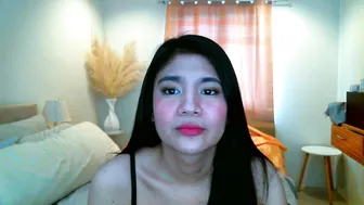 Hotsweetangel00 posing on webcam (08/27/2025)