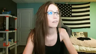 anabelleleigh (08/27/2025) bigboobs