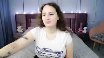 elisaminix_ nude chat 08-27-2025
