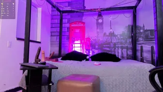 Loress_ass_mature anal posing on cam