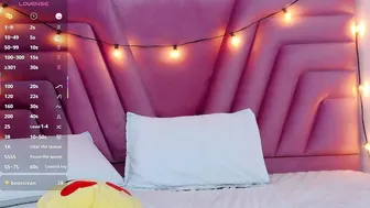 hornybarelylegalgirl stream live on cam