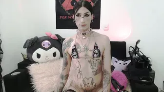 Alienexxx webcam video (08-28-2025)