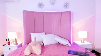 iris_thompson chat sex cam (08/28/2025)