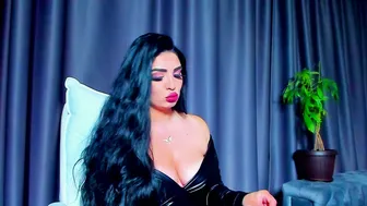 Devashaqueen cam show (08/28/2025)