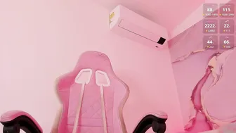 Maariangel posing on webcam (08/29/2025)