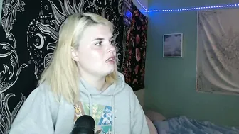 venusastar brat chat sex