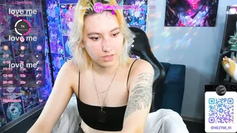 chloebloss0m shy (08/30/2025)