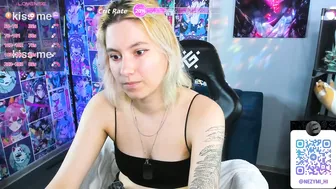 chloebloss0m shy (08/30/2025)