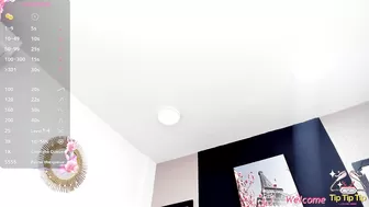 shanelle__ naked live cam video