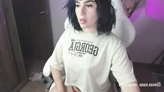 annie_snow_ 22-Feb-25
