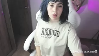 annie_snow_ 22-Feb-25