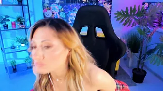 Sarahholly 22-Feb-25