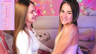 hotty_girls_here recorded nude video 170112