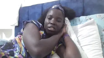 Pretty_petite_ebony ebony hot live cam video