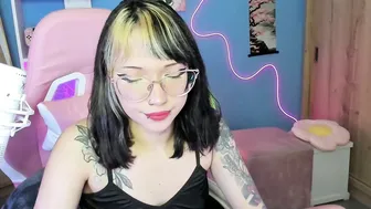 Artic_love on cam 01-Sep-25