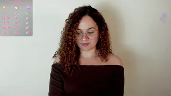 sultrysecrets_ joi posing on cam