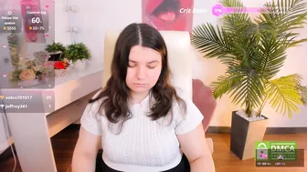 viola__shy on webcam 09/03/2025
