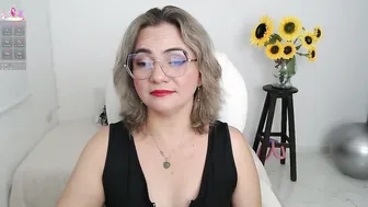 Ana_hotmilfx smalltits sex cam