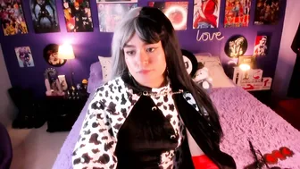 anny_cross bigass show