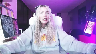 Tinykylie bigboobs - 04-Sep-25