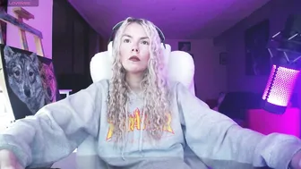 Tinykylie bigboobs - 04-Sep-25