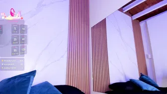 juicy_led_ webcam show - 04-Sep-25
